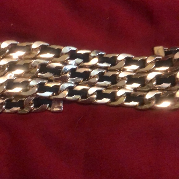 Choker - Picture 2 of 7